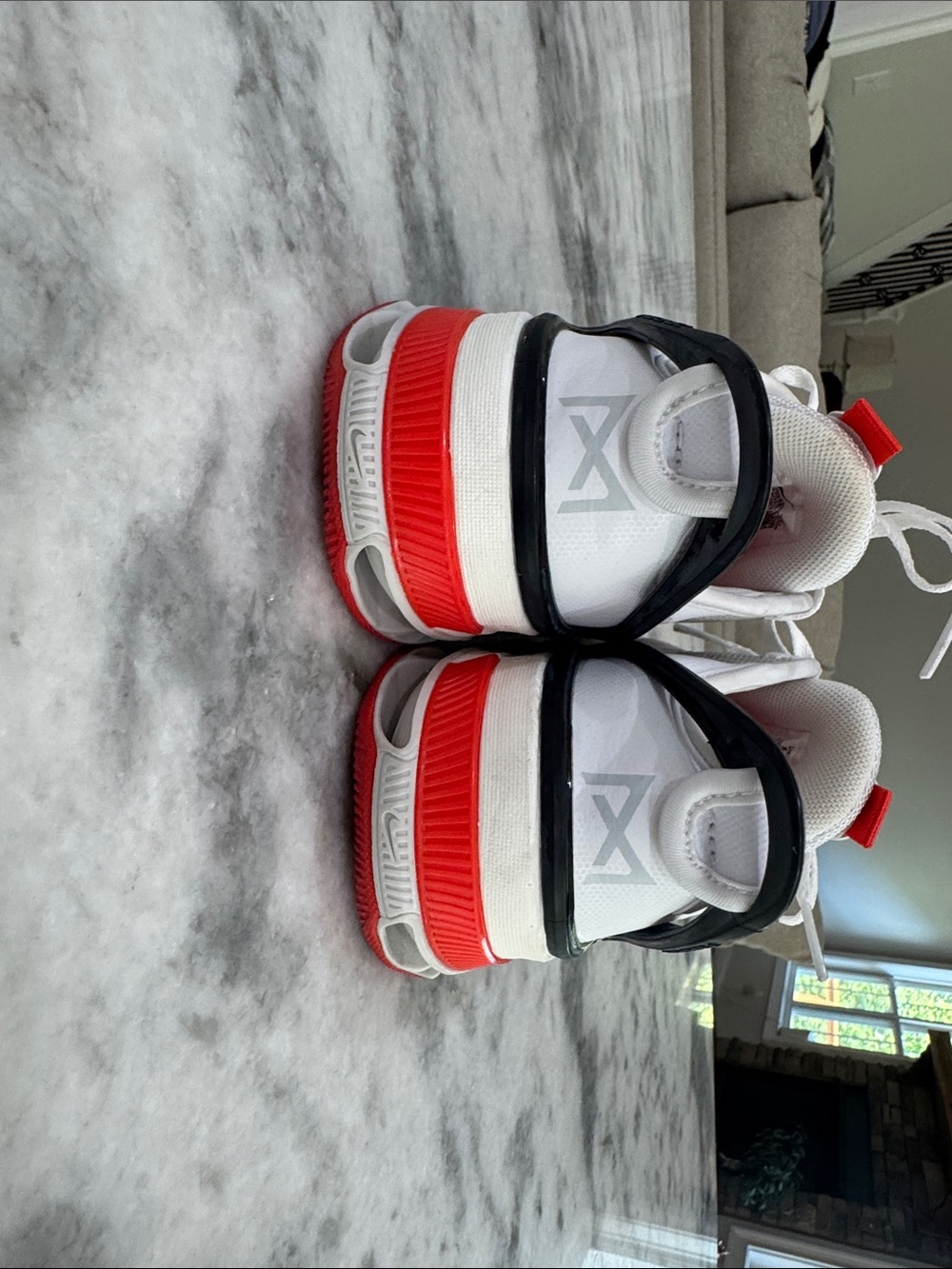 Nike Women’s Metcon’s White/Black/Red Low-Top Athletic Sneakers - Picture 4 of 6